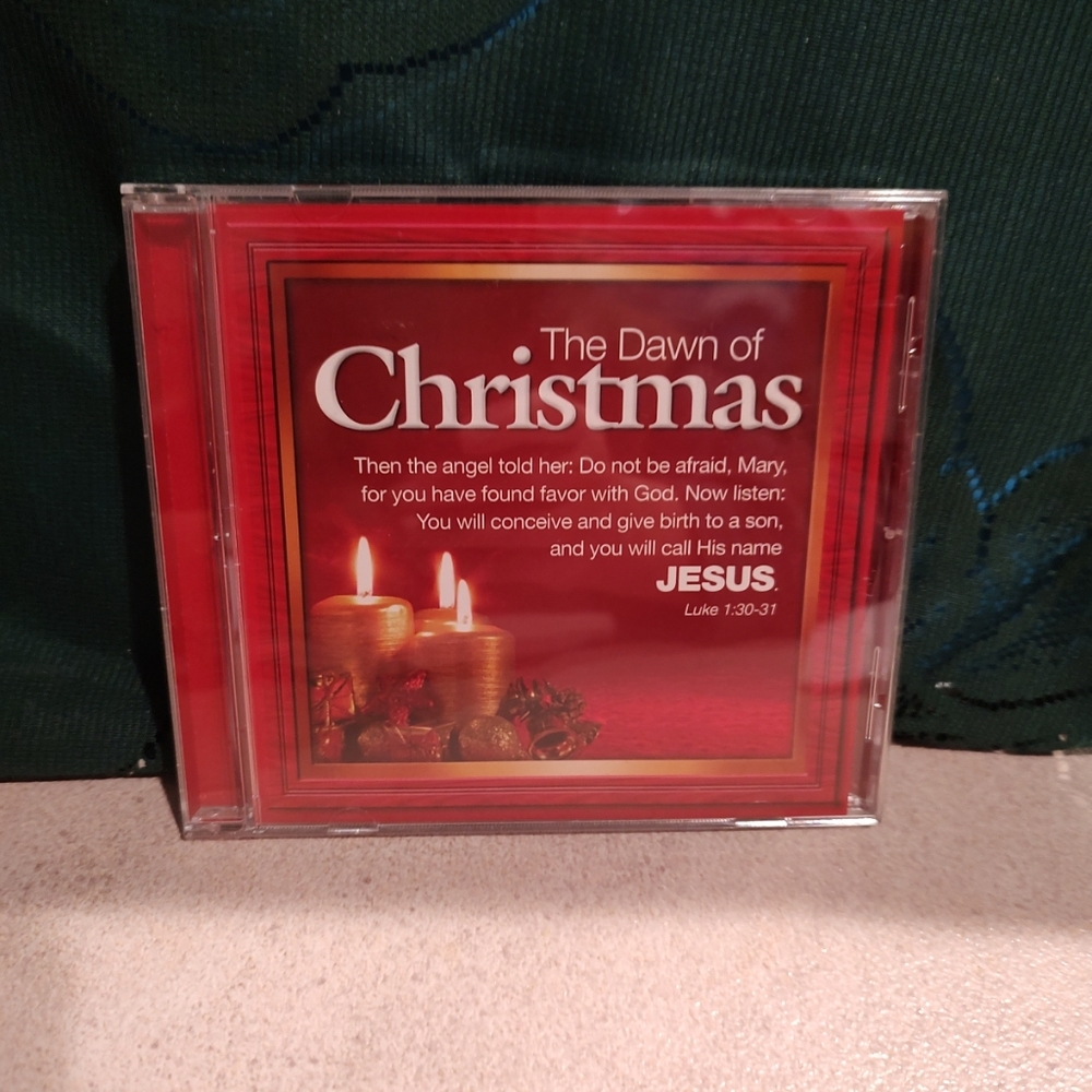 Holiday spirit with the 2009 special edition CD "The Dawn of Christmas